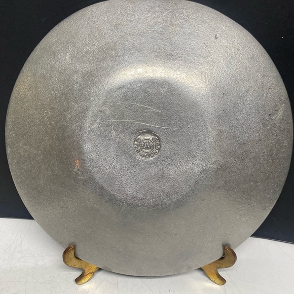 Wilton Armetale Round Fruit Bowl Dish - Picture 10 of 17